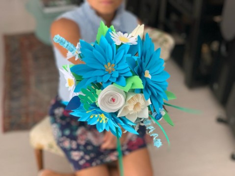 mazzo di fiori azzurri